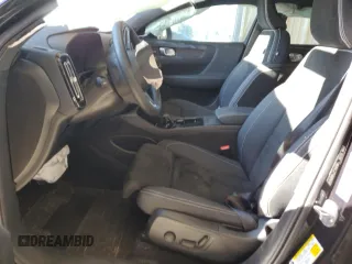 2023 Volvo C40 Recharge Pure Electric Ultimate with VIN YV4ED3GM9P2039427, listed as a Copart auction lot 46353025 with 0 mi miles and Clean Title. Bid and sale history available at carsss.com. Image 7.