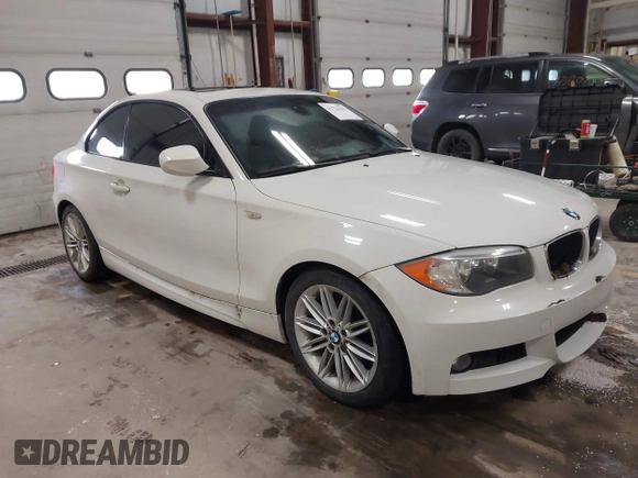 2013 BMW 1 Series 128i с VIN WBAUP9C55DVS95644, выставлен на аукционе IAAI как лот 41721332 с пробегом Не указан миль и . История ставок и продаж доступна на DreamBid. Изображение 1.