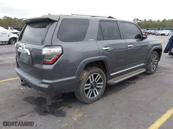2014 Toyota 4Runner Limited with VIN JTEBU5JR0E5172302, listed as a IAAI auction lot 39452939 with 105,782 mi miles. Bid and sale history available at carsss.com. Image 4.