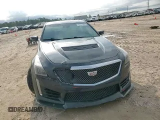 2018 Cadillac CTS-V z VIN 1G6A15S61J0132091, wystawiony jako Copart lot #64077954 z przebiegiem 60 874 mil mil oraz Tytuł czysty. Historia ofert i sprzedaży dostępna na DreamBid. Obrazek 10.