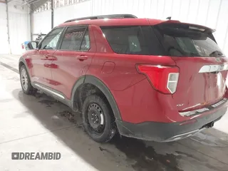2022 Ford Explorer XLT with VIN 1FMSK8DH8NGB23802, listed as a IAAI auction lot 41607335 with 26,868 mi miles and . Bid and sale history available at DreamBid. Image 3.