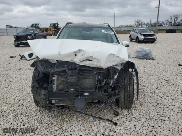 2024 Mercedes-Benz GLS with VIN 4JGFF5KE8RB125341, listed as a Copart auction lot 43917165 with 17,544 mi miles and Salvage Title. Bid and sale history available at carsss.com. Image 5.