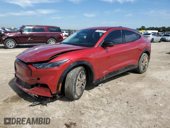 2024 Ford Mustang Mach-E Premium z VIN 3FMTK3R70RMA52646, wystawiony jako Copart lot #46796705 z przebiegiem 1071 mil mil oraz Szkody całkowita. Historia ofert i sprzedaży dostępna na DreamBid. Obrazek 1.
