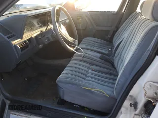 1991 Oldsmobile Cutlass z VIN 1G3AJ54N9M6353764, wystawiony jako Copart lot #87502015 z przebiegiem 170 646 mil mil oraz Szkody całkowita. Historia ofert i sprzedaży dostępna na DreamBid. Obrazek 7.