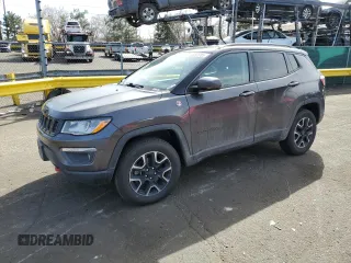 2019 Jeep Compass Trailhawk with VIN 3C4NJDDB2KT799842, listed as a Copart auction lot 50092085 with 86,114 mi miles and Salvage Title. Bid and sale history available at carsss.com. Image 1.
