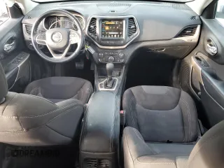 2017 Jeep Cherokee Latitude with VIN 1C4PJLCS7HW619486, listed as a Copart auction lot 47152985 with 69,837 mi miles and Salvage Title. Bid and sale history available at carsss.com. Image 8.