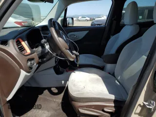 2015 Jeep Renegade Latitude with VIN ZACCJABT3FPB97255, listed as a Copart auction lot 51946045 with 49,645 mi miles and Salvage Title. Bid and sale history available at carsss.com. Image 7.
