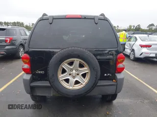 2003 Jeep Liberty Sport with VIN 1J4GK48KX3W656837, listed as a IAAI auction lot 40785615 with 164,450 mi miles and . Bid and sale history available at DreamBid. Image 16.