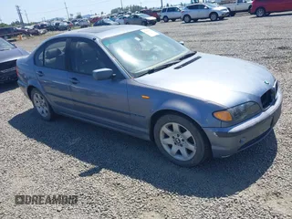 2004 BMW 3 Series 325xi z VIN WBAEU334X4PR08251, wystawiony jako IAAI lot #42419269 z przebiegiem 174 382 mil mil oraz . Historia ofert i sprzedaży dostępna na DreamBid. Obrazek 1.