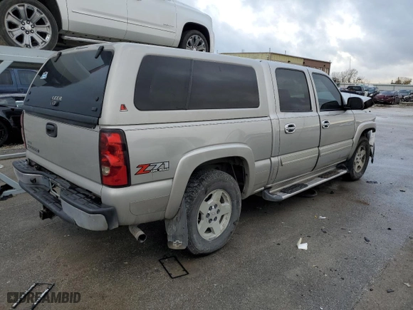 2006 Chevrolet Silverado 1500 LT1 with VIN 2GCEK13T561142868, listed as a Copart auction lot 78890584 with 180,858 mi miles and Salvage Title. Bid and sale history available at carsss.com. Image 3.