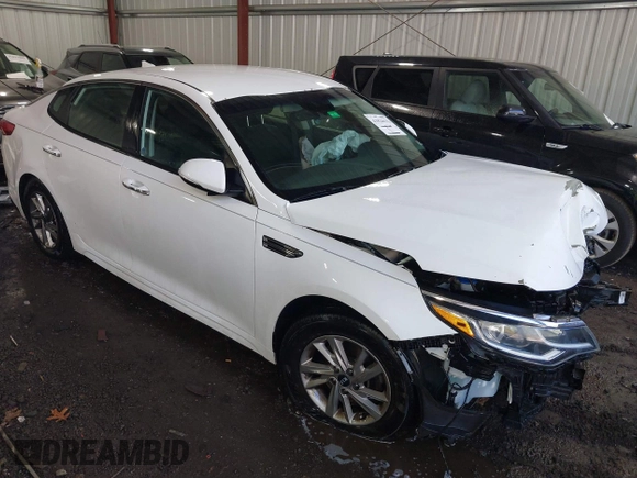 2019 Kia Optima LX with VIN 5XXGT4L33KG363512, listed as a IAAI auction lot 41824631 with 105,034 mi miles. Bid and sale history available at carsss.com. Image 1.