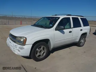 2008 Chevrolet TrailBlazer LT w/1LT with VIN 1GNDS13S182198903, listed as a IAAI auction lot 41769977 with 231,109 mi miles. Bid and sale history available at carsss.com. Image 2.