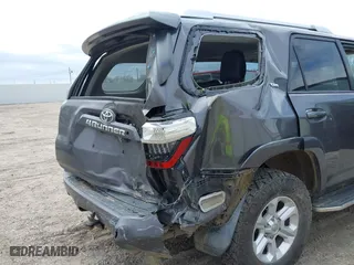 2017 Toyota 4Runner SR5 with VIN JTEBU5JR1H5444831, listed as a IAAI auction lot 41662707 with 104,173 mi miles. Bid and sale history available at carsss.com. Image 6.