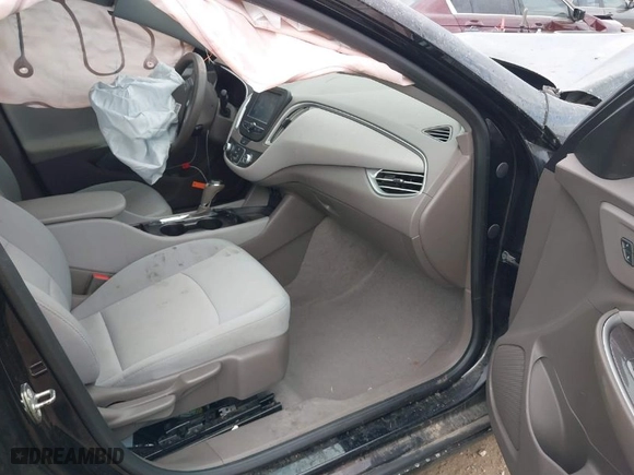 2017 Chevrolet Malibu LS with VIN 1G1ZC5ST9HF258893, listed as a IAAI auction lot 40739241 with 114031 miles. Bid and sale history available at carsss.com. Image 5.