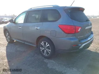 2017 Nissan Pathfinder SV with VIN 5N1DR2MN3HC660984, listed as a IAAI auction lot 41663918 with 118,793 mi miles. Bid and sale history available at carsss.com. Image 3.