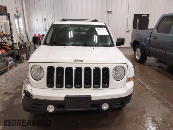 2014 Jeep Patriot Latitude with VIN 1C4NJPFB8ED717749, listed as a IAAI auction lot 41962155 with 147,755 mi miles and . Bid and sale history available at carsss.com. Image 12.