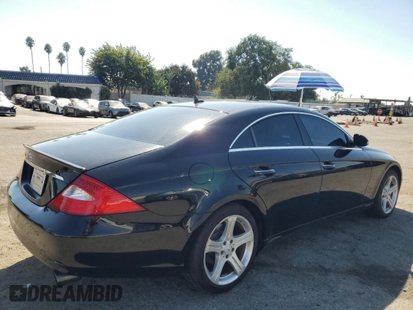 2007 Mercedes-Benz CLS-Class 5.5L with VIN WDDDJ72X17A083837, listed as a Copart auction lot 74591864 with 128,979 mi miles and Clean Title. Bid and sale history available at carsss.com. Image 3.