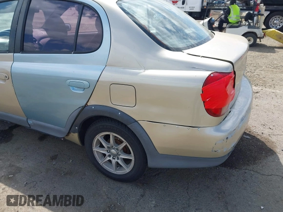 2000 Toyota ECHO with VIN JTDBT1230Y0074656, listed as a IAAI auction lot 42146740 with 230,990 mi miles and . Bid and sale history available at DreamBid. Image 6.