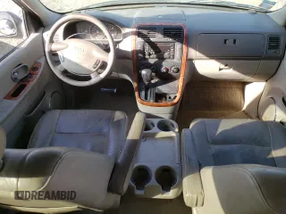 2005 Kia Sedona LX with VIN KNDUP132X56695902, listed as a Copart auction lot 73604104 with 109,676 mi miles and Salvage Title. Bid and sale history available at carsss.com. Image 8.
