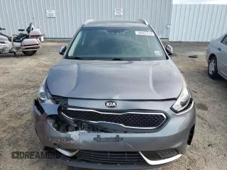 2018 Kia Niro FE with VIN KNDCB3LCXJ5136316, listed as a Copart auction lot 59357414 with 90,839 mi miles and Non Repairable. Bid and sale history available at carsss.com. Image 5.