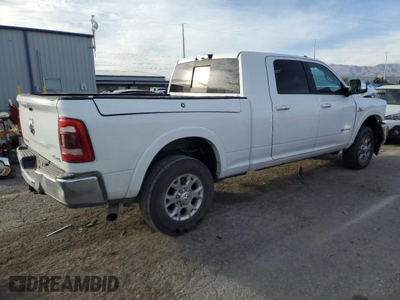 2020 Ram 3500 Laramie z VIN 3C63R3MLXLG293695, wystawiony jako Copart lot #45008095 z przebiegiem 102 028 mil mil oraz Szkoda całkowita • Salvage title. Historia ofert i sprzedaży dostępna na DreamBid. Obrazek 3.