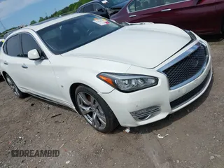 2018 Infiniti Q70 Luxe z VIN JN1BY1PP7JM330399, wystawiony jako IAAI lot #42028103 z przebiegiem 95 527 mil mil oraz . Historia ofert i sprzedaży dostępna na DreamBid. Obrazek 1.