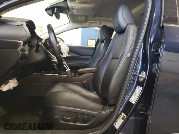 2024 Mazda CX-30 S Premium with VIN 3MVDMBDM7RM697044, listed as a Copart auction lot 55895525 with 17,145 mi miles and Salvage title. Bid and sale history available at DreamBid. Image 7.