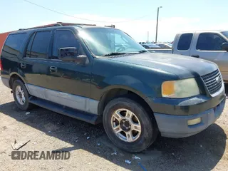 2004 Ford Expedition Special Service with VIN 1FMPU16L74LA64899, listed as a IAAI auction lot 41964679 with 178,369 mi miles. Bid and sale history available at carsss.com. Image 1.