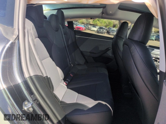 2025 Tesla Model 3 Long Range z VIN 5YJ3E1EA0SF931348, wystawiony jako Copart lot #57074935 z przebiegiem 2 153 mil mil oraz Szkoda całkowita • Salvage title. Historia ofert i sprzedaży dostępna na DreamBid. Obrazek 10.