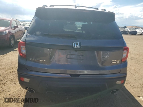 2020 Honda Passport Touring with VIN 5FNYF8H93LB011244, listed as a Copart auction lot 68113584 with 31,232 mi miles and Salvage Title. Bid and sale history available at carsss.com. Image 6.
