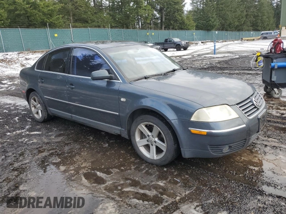 2004 Volkswagen Passat GLX with VIN WVWRH63B94P106041, listed as a Copart auction lot 45535185 with 205,883 mi miles and Salvage title. Bid and sale history available at DreamBid. Image 4.