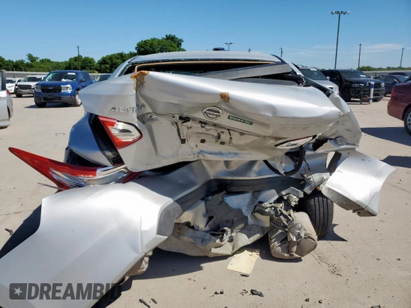 2016 Nissan Altima S z VIN 1N4AL3AP6GN373684, wystawiony jako Copart lot #57748315 z przebiegiem 177 748 mil mil oraz Szkoda całkowita • Salvage title. Historia ofert i sprzedaży dostępna na DreamBid. Obrazek 6.