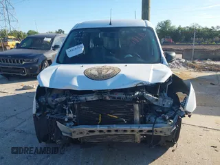 2015 Ford Transit Connect XL с VIN NM0LS6E70F1179690, выставлен на аукционе IAAI как лот 41828263 с пробегом 214 548 миль миль и . История ставок и продаж доступна на DreamBid. Изображение 13.