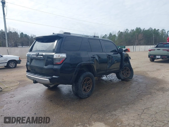 2016 Toyota 4Runner Limited with VIN JTEBU5JR0G5406389, listed as a IAAI auction lot 41598804 with 133,534 mi miles and . Bid and sale history available at DreamBid. Image 4.