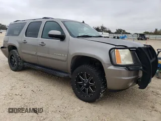 2008 GMC Yukon XL SLT with VIN 1GKFC16JX8R233855, listed as a Copart auction lot 83918164 with 322,009 mi miles and Salvage Title. Bid and sale history available at carsss.com. Image 4.