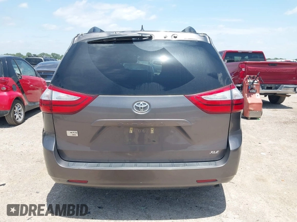 2019 Toyota Sienna XLE Auto Access Seat с VIN 5TDYZ3DC7KS975576, выставлен на аукционе IAAI как лот 42435192 с пробегом 45 895 миль миль и . История ставок и продаж доступна на DreamBid. Изображение 16.