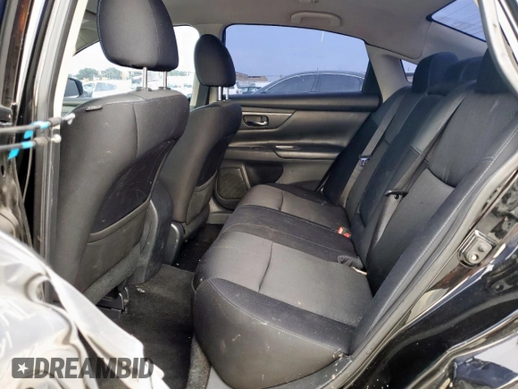 2017 Nissan Altima SV z VIN 1N4AL3AP6HC215276, wystawiony jako Copart lot #59560135 z przebiegiem 158 020 mil mil oraz Czysty tytuł • Clean title. Historia ofert i sprzedaży dostępna na DreamBid. Obrazek 10.