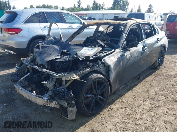 2021 BMW 3 Series 330i с VIN 3MW5R1J04M8C05815, выставлен на аукционе IAAI как лот 42542424 с пробегом Не указан миль и . История ставок и продаж доступна на DreamBid. Изображение 2.
