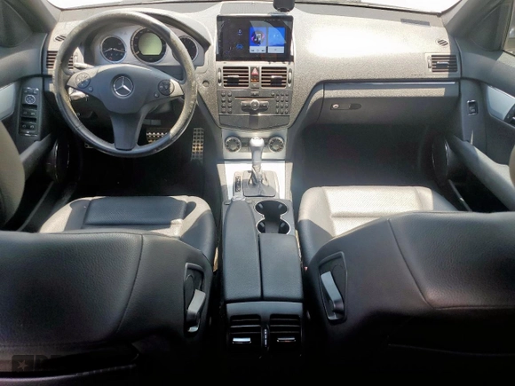 2008 Mercedes-Benz C 300 Sport with VIN WDDGF54X68R021353, listed as a Copart auction lot 58923055 with 143,179 mi miles and Salvage title. Bid and sale history available at DreamBid. Image 8.