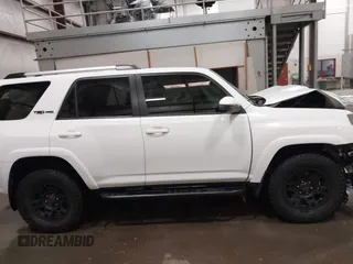 2016 Toyota 4Runner Limited with VIN JTEBU5JR0G5340216, listed as a IAAI auction lot 41824008 with 143,013 mi miles and . Bid and sale history available at DreamBid. Image 13.
