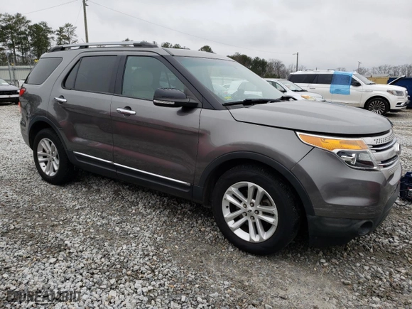 2012 Ford Explorer XLT with VIN 1FMHK7D99CGA03517, listed as a Copart auction lot 46164935 with 110,540 mi miles and Salvage Title. Bid and sale history available at carsss.com. Image 4.