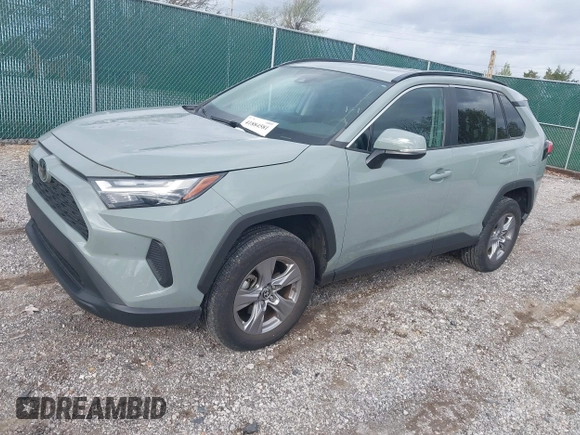 2022 Toyota RAV4 XLE with VIN 2T3P1RFV0NW270223, listed as a IAAI auction lot 41884581 with 20,832 mi miles. Bid and sale history available at carsss.com. Image 17.