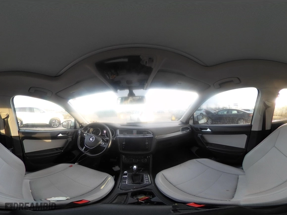 2018 Volkswagen Tiguan SEL with VIN 3VV3B7AX7JM195624, listed as a IAAI auction lot 41308188 with 96,698 mi miles. Bid and sale history available at carsss.com. Image 18.