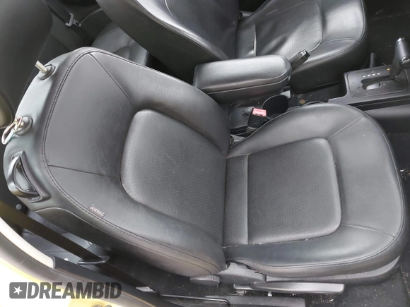 2009 Volkswagen Beetle S with VIN 3VWRW31C09M514034, listed as a IAAI auction lot 41969381 with 147,278 mi miles and . Bid and sale history available at DreamBid. Image 8.