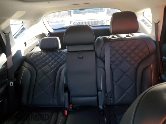 2025 Genesis GV80 Prestige with VIN KMUHEESC7SU212962, listed as a Copart auction lot 83525284 with 121 mi miles and Salvage Title. Bid and sale history available at DreamBid. Image 10.