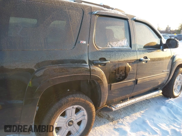 2012 Chevrolet Tahoe LT with VIN 1GNSKBE09CR295291, listed as a IAAI auction lot 41261810 with 133,400 mi miles and . Bid and sale history available at DreamBid. Image 13.