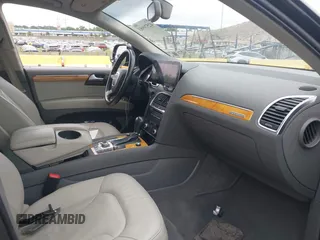 2010 Audi Q7 Premium Plus with VIN WA1LYAFE6AD007439, listed as a IAAI auction lot 42570983 with 96,542 mi miles and . Bid and sale history available at DreamBid. Image 5.