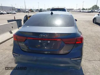 2019 Kia Forte LXS с VIN 3KPF24AD7KE090139, выставлен на аукционе IAAI как лот 42518490 с пробегом 137 371 миль миль и . История ставок и продаж доступна на DreamBid. Изображение 16.