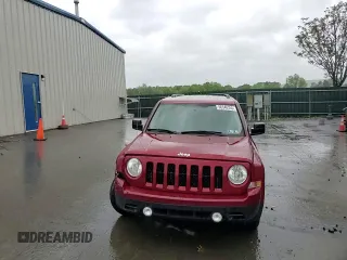 2015 Jeep Patriot Altitude z VIN 1C4NJRBBXFD425829, wystawiony jako Copart lot #56540355 z przebiegiem 98 752 mil mil oraz Szkoda całkowita • Salvage title. Historia ofert i sprzedaży dostępna na DreamBid. Obrazek 14.