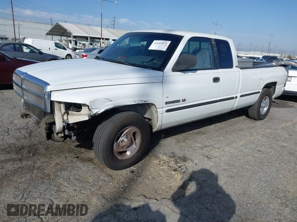 1999 Dodge 1500 z VIN 1B7HC13Y4XJ627063, wystawiony jako IAAI lot #41697073 z przebiegiem 206 776 mil mil oraz . Historia ofert i sprzedaży dostępna na DreamBid. Obrazek 2.